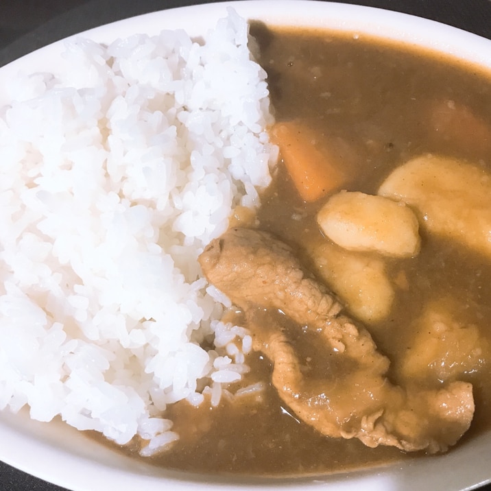 簡単やわらか豚コマカレー　隠し味はシャンタン